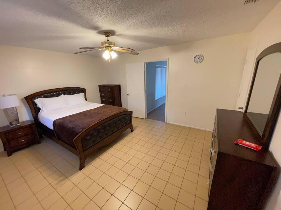 Lakeside Retreat - 3 Bedroom, 2 Bathroom House By The Lake Lakeland Exterior photo